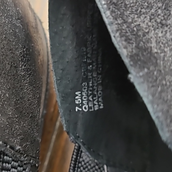 Korks suede bootie/shoes - Picture 7 of 7